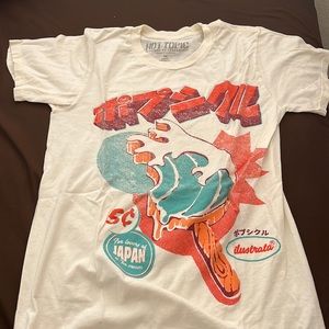 Hot Topic Japanese Tshirt